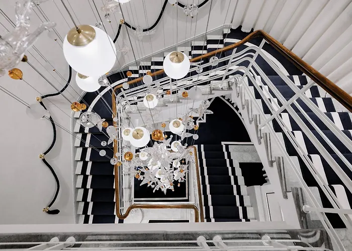 호텔 The Burman - Member Of Small Luxury Of The World 5*